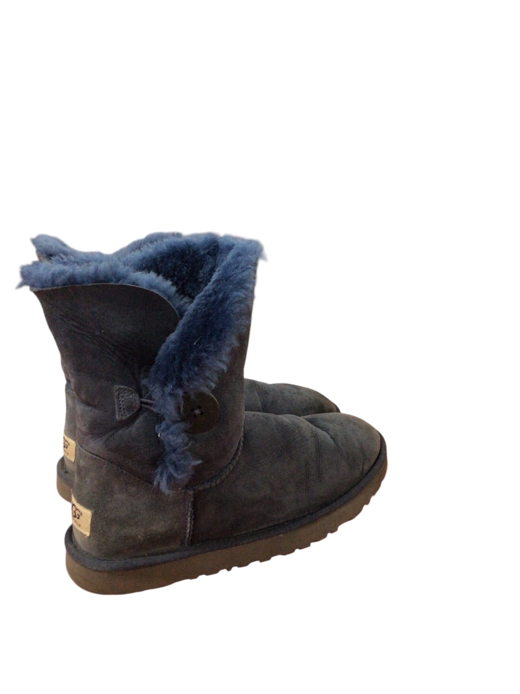 Women's Shearling Boots - Consign A Bubble